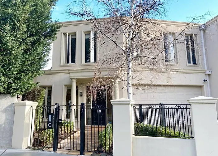 Brighton Golden Mile Villa Melbourne
